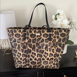 Any offers accepted 💰Kate Spade Animal Print Tote